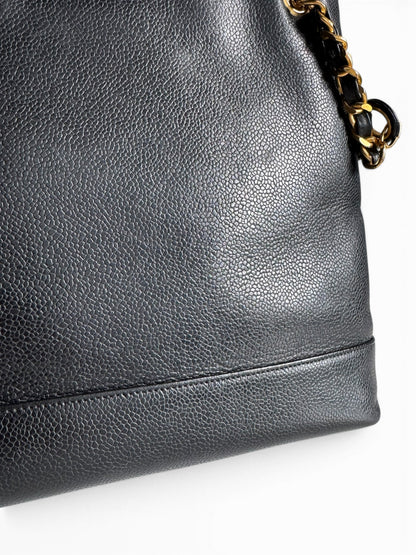 CHANEL Caviar CC Shoulder Bag