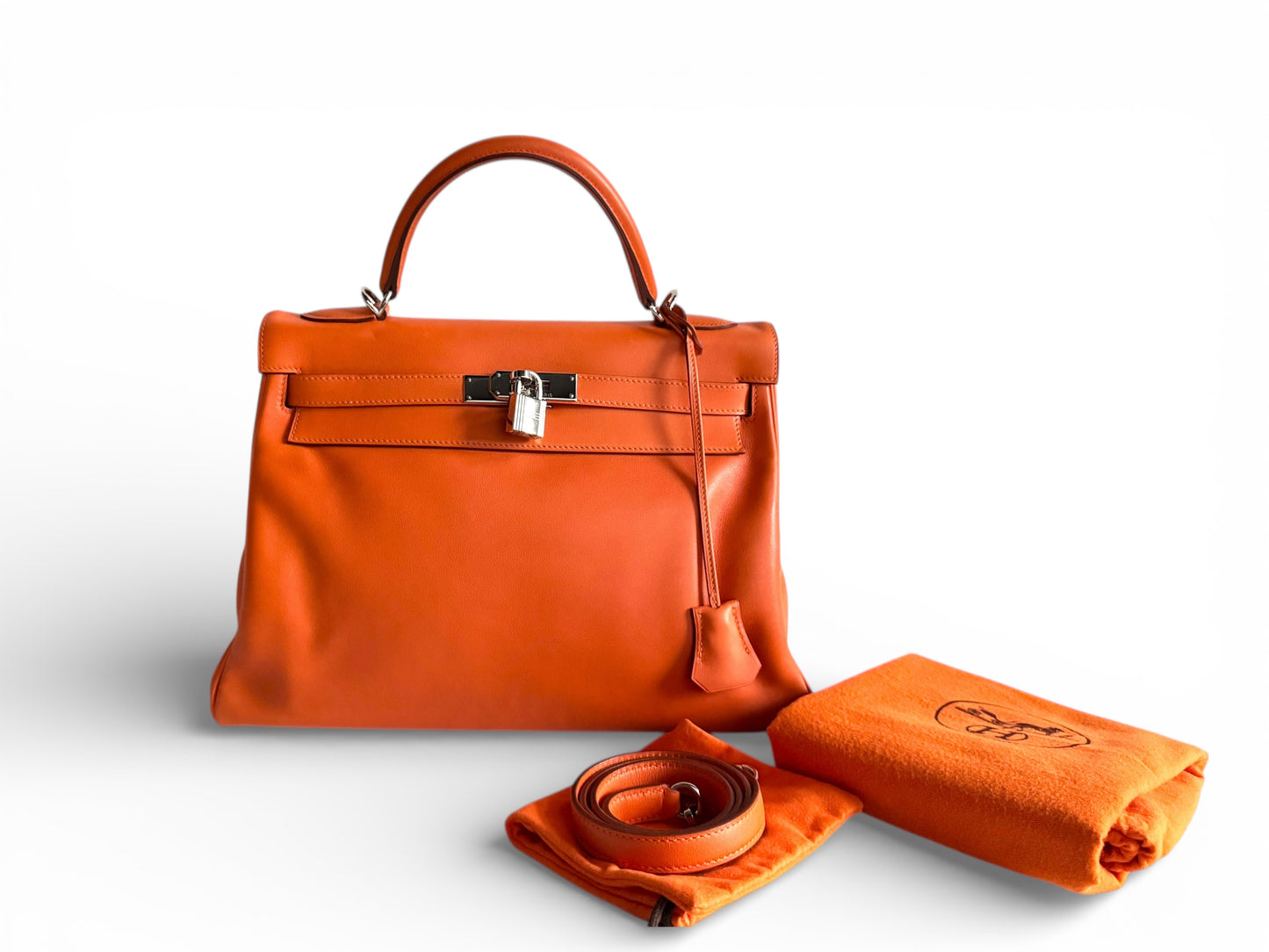 HERMÈS Kelly 32 Gulliver Orange