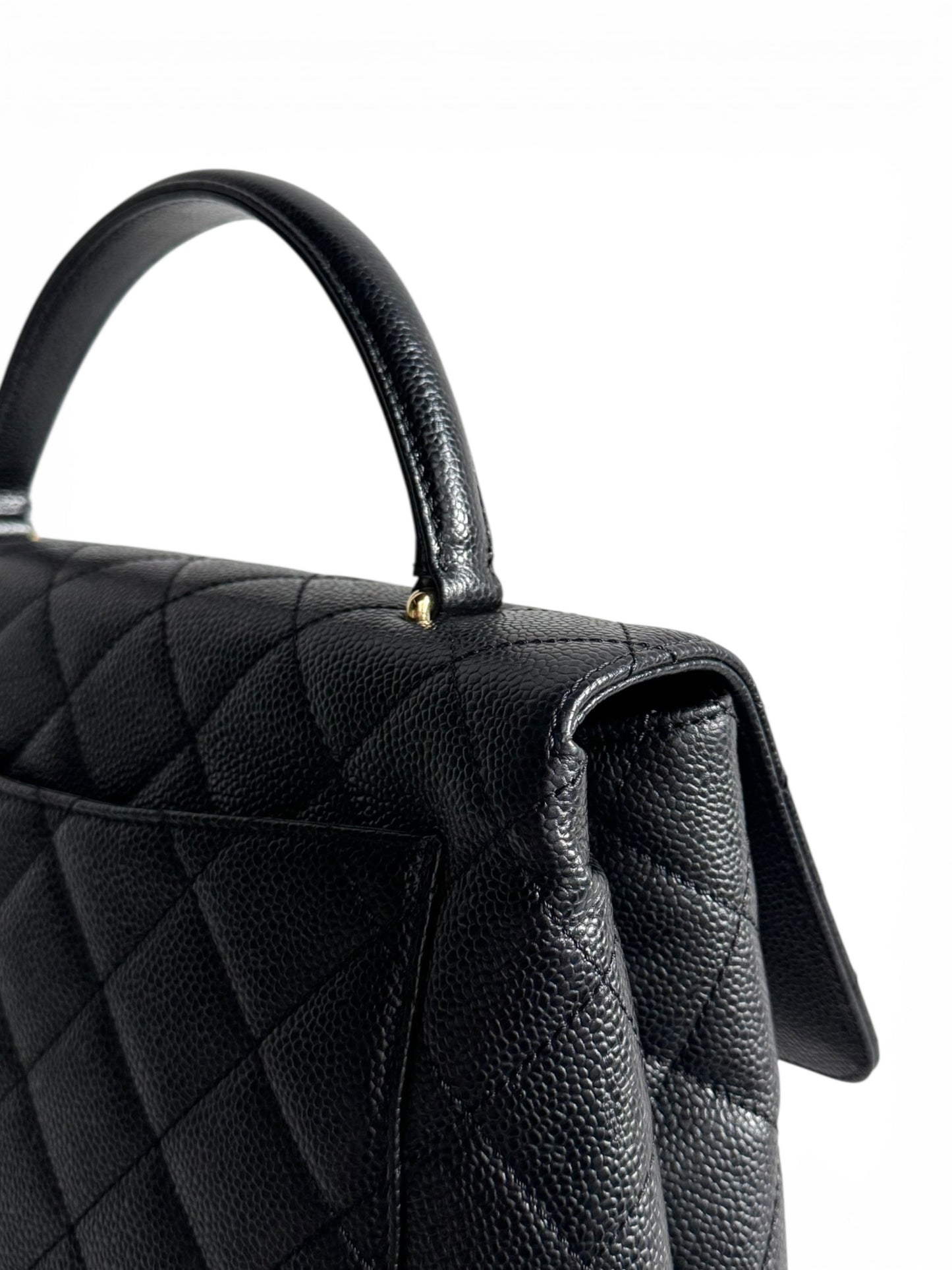 CHANEL Caviar Quilted Jumbo Kelly Flap