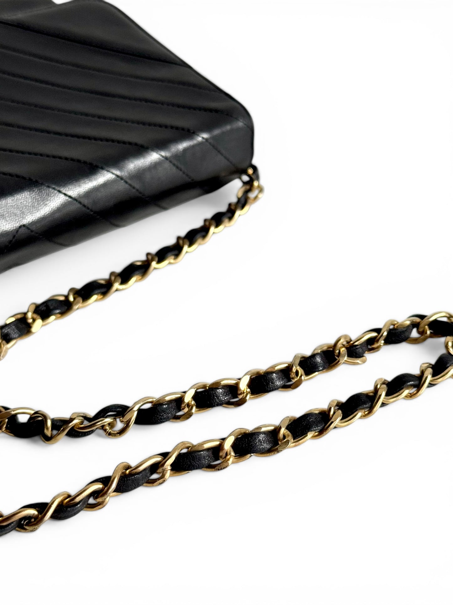 CHANEL Lambskin Chevron Flap Chain Shoulder Bag