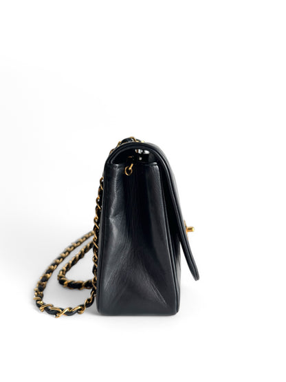 CHANEL Classic Lambskin Single Flap
