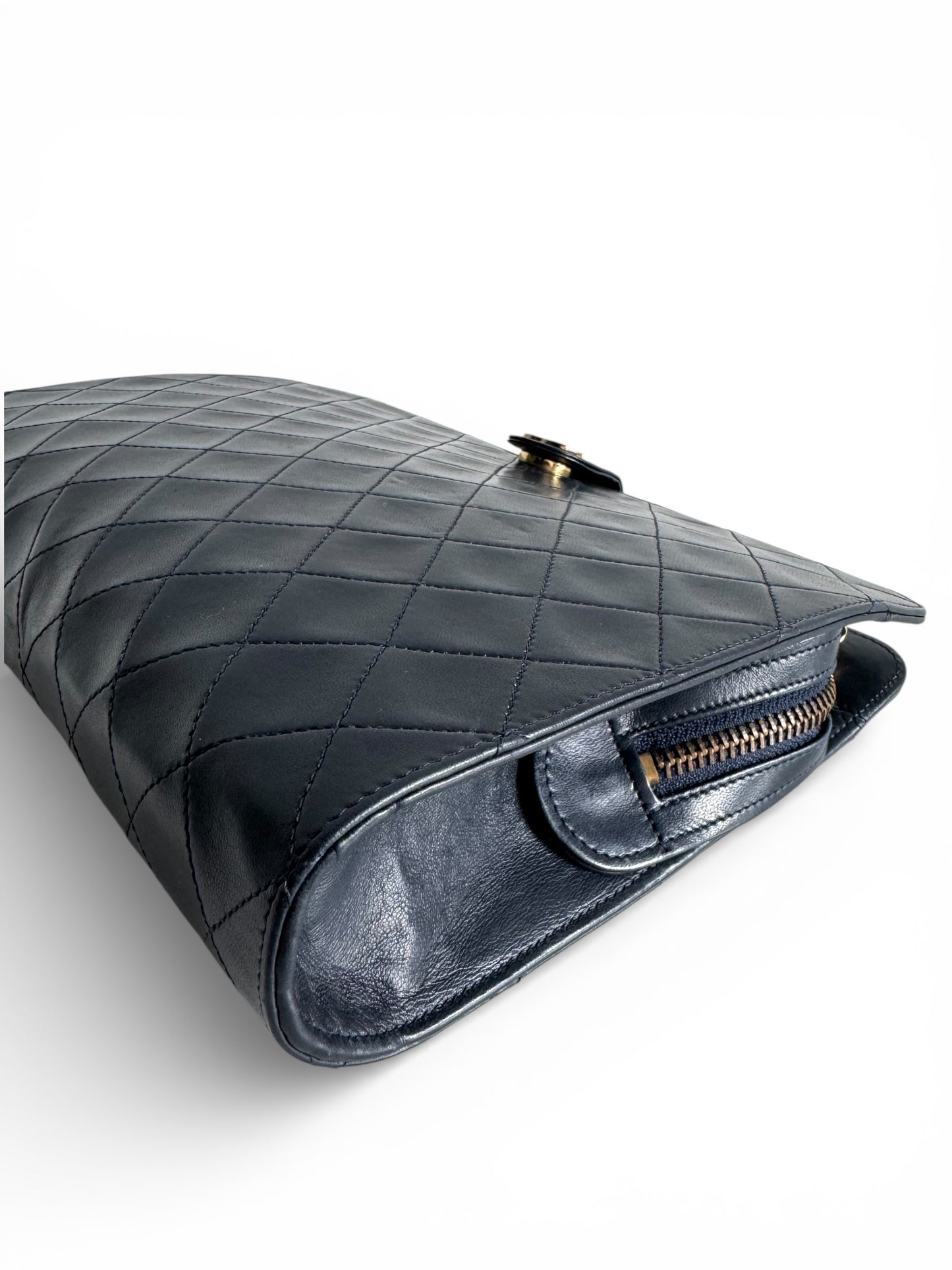 CHANEL Vintage Navy Lambskin Quilted Shoulder Bag