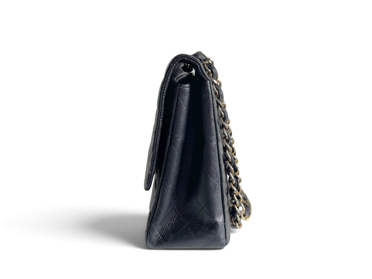 CHANEL Lambskin Quilted Jumbo Single Flap