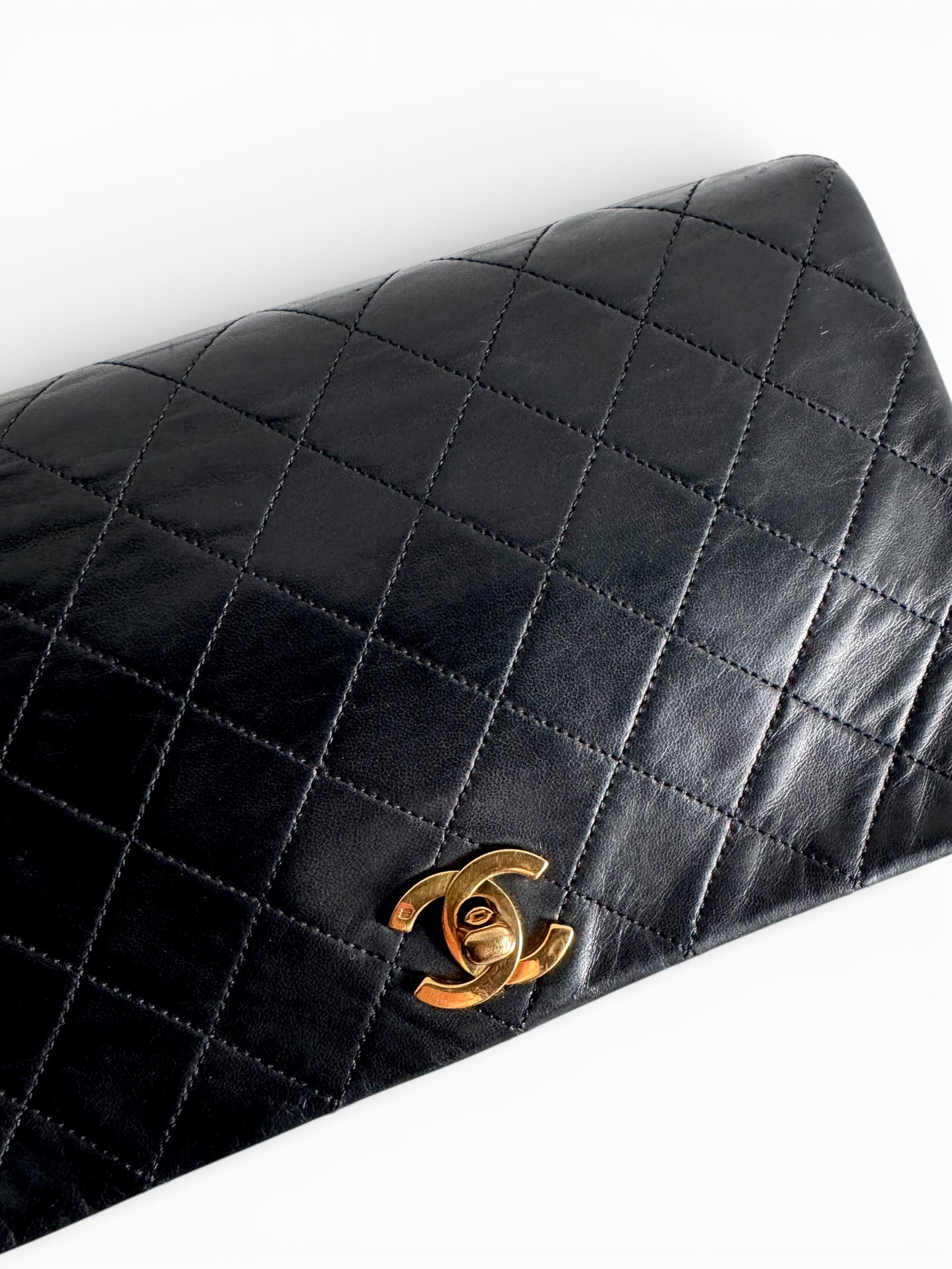 CHANEL Lambskin Vintage Single Flap Bag