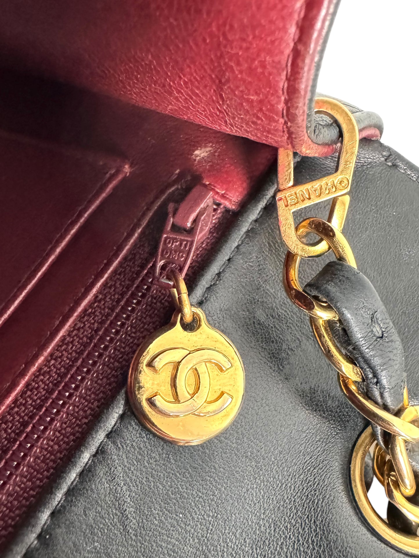 CHANEL Lambskin Diana Quilted Medium Single Flap