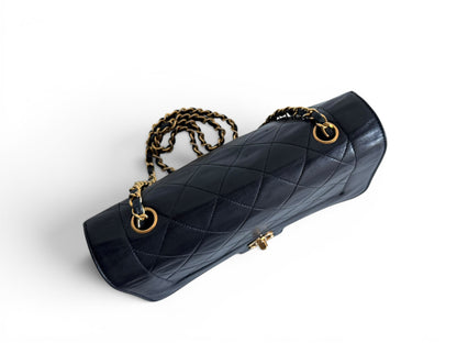 CHANEL Classic Lambskin Single Flap