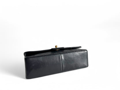 CHANEL Classic Lambskin Single Flap