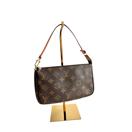 LOUIS VUITTON Monogram Pochette