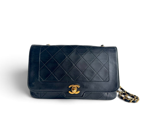 CHANEL Classic Lambskin Single Flap