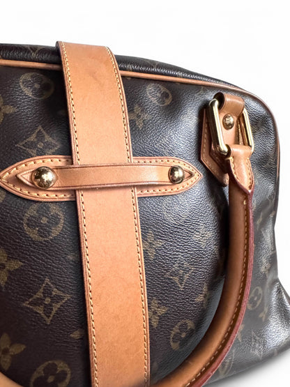 LOUIS VUITTON Monogram Manhattan GM