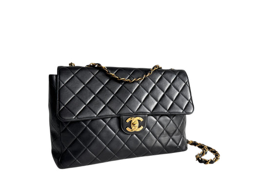 CHANEL Lambskin Quilted Jumbo Single Flap