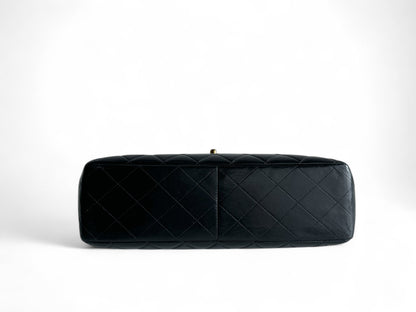 CHANEL Lambskin Quilted Jumbo Single Flap