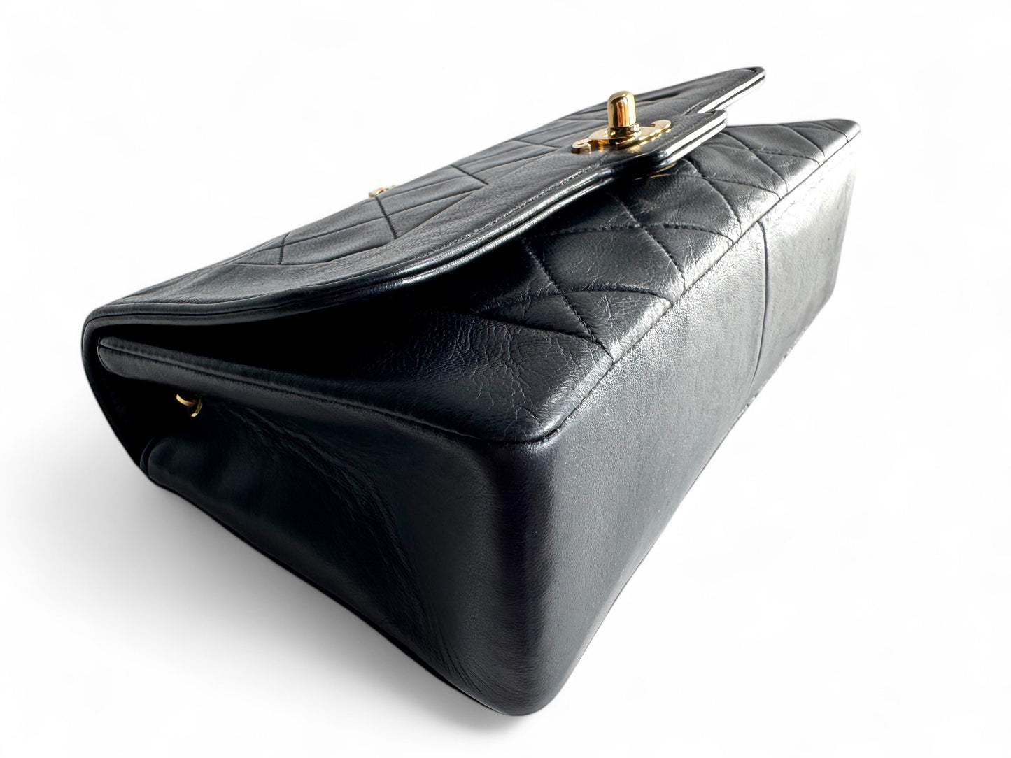 CHANEL Classic Lambskin Single Flap