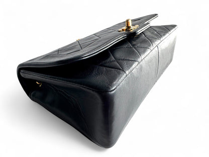 CHANEL Classic Lambskin Single Flap