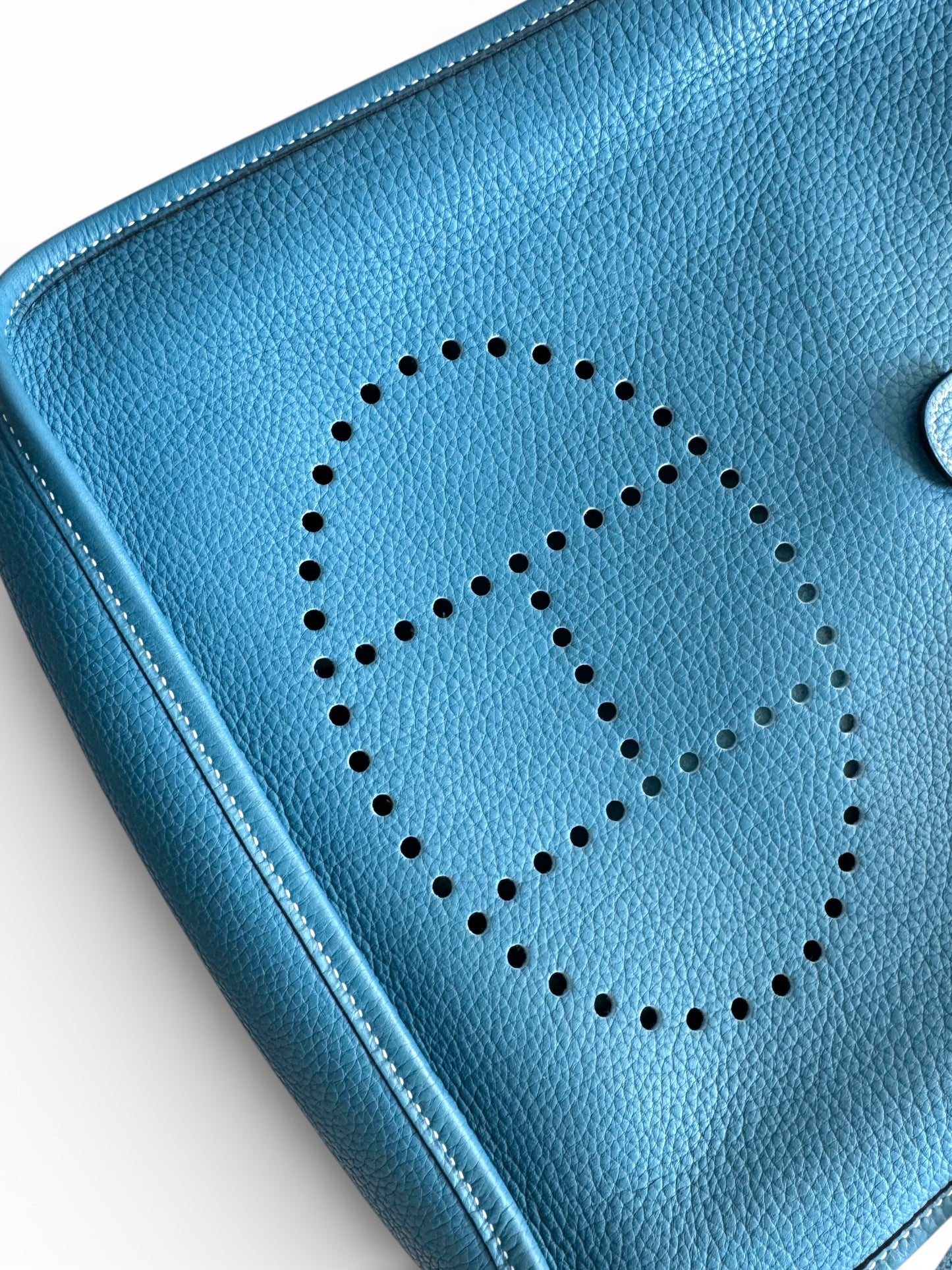 HERMÈS Taurillon Clemence Evelyne II PM Bleu Jean