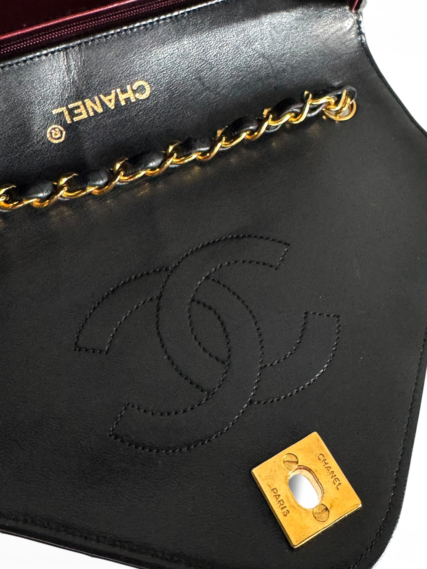 CHANEL Lambskin Diamond Stitch Envelope Single Flap
