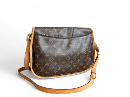 LOUIS VUITTON Monogram Menilmontant