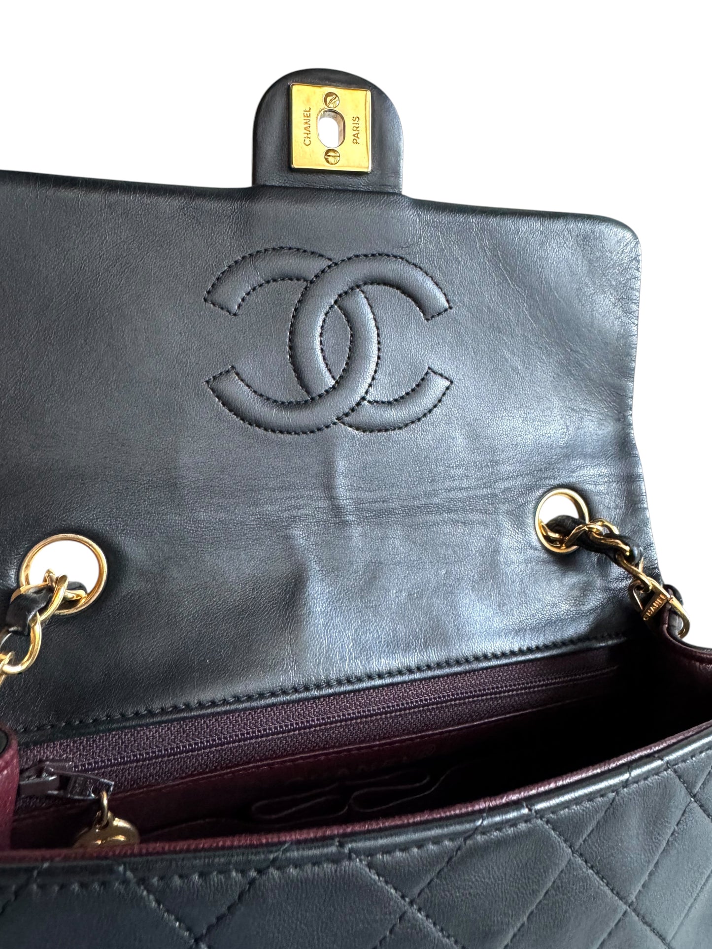 CHANEL Lambskin Quilted Small Single Flap