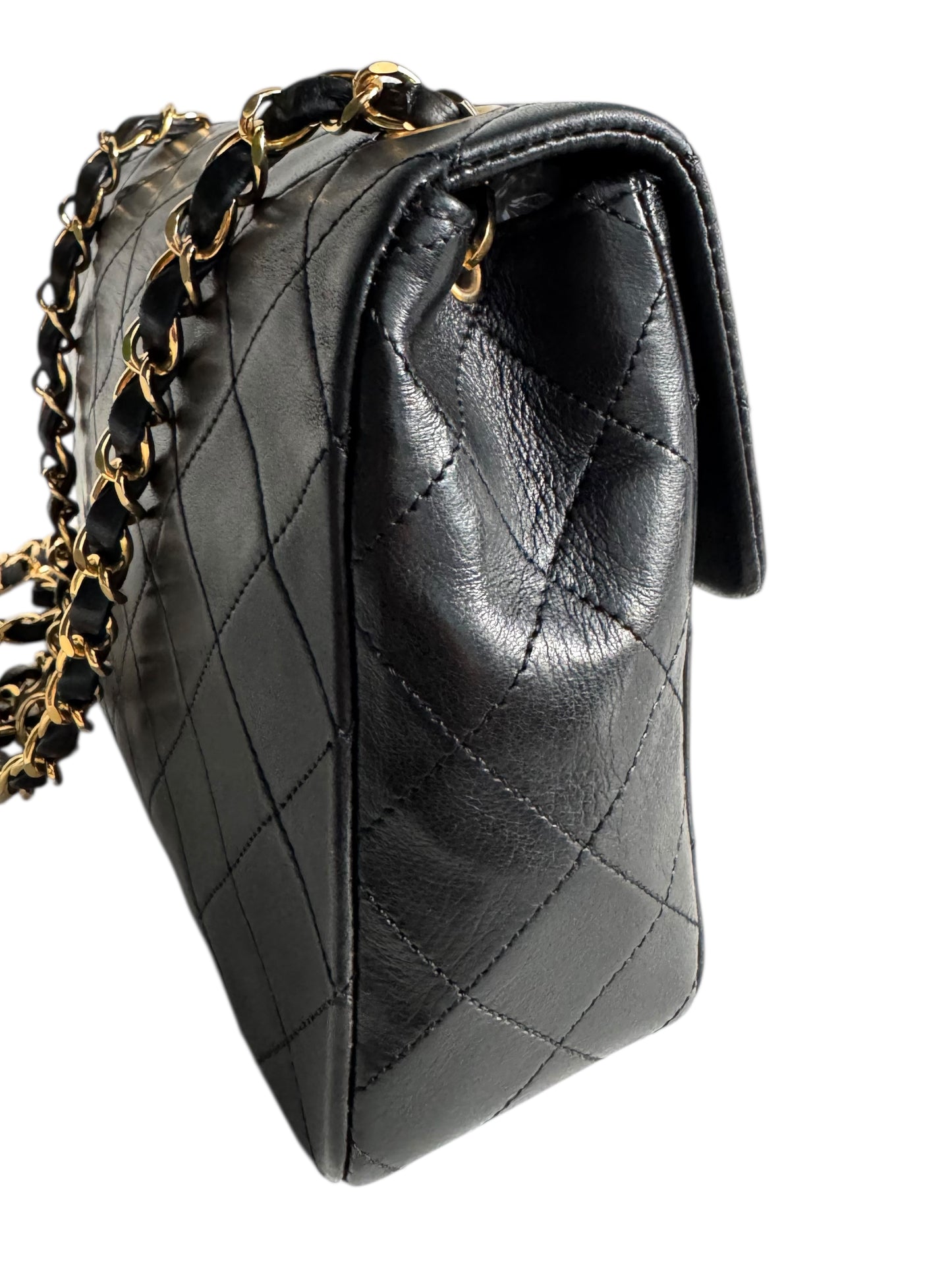 CHANEL Lambskin Quilted Small Single Flap