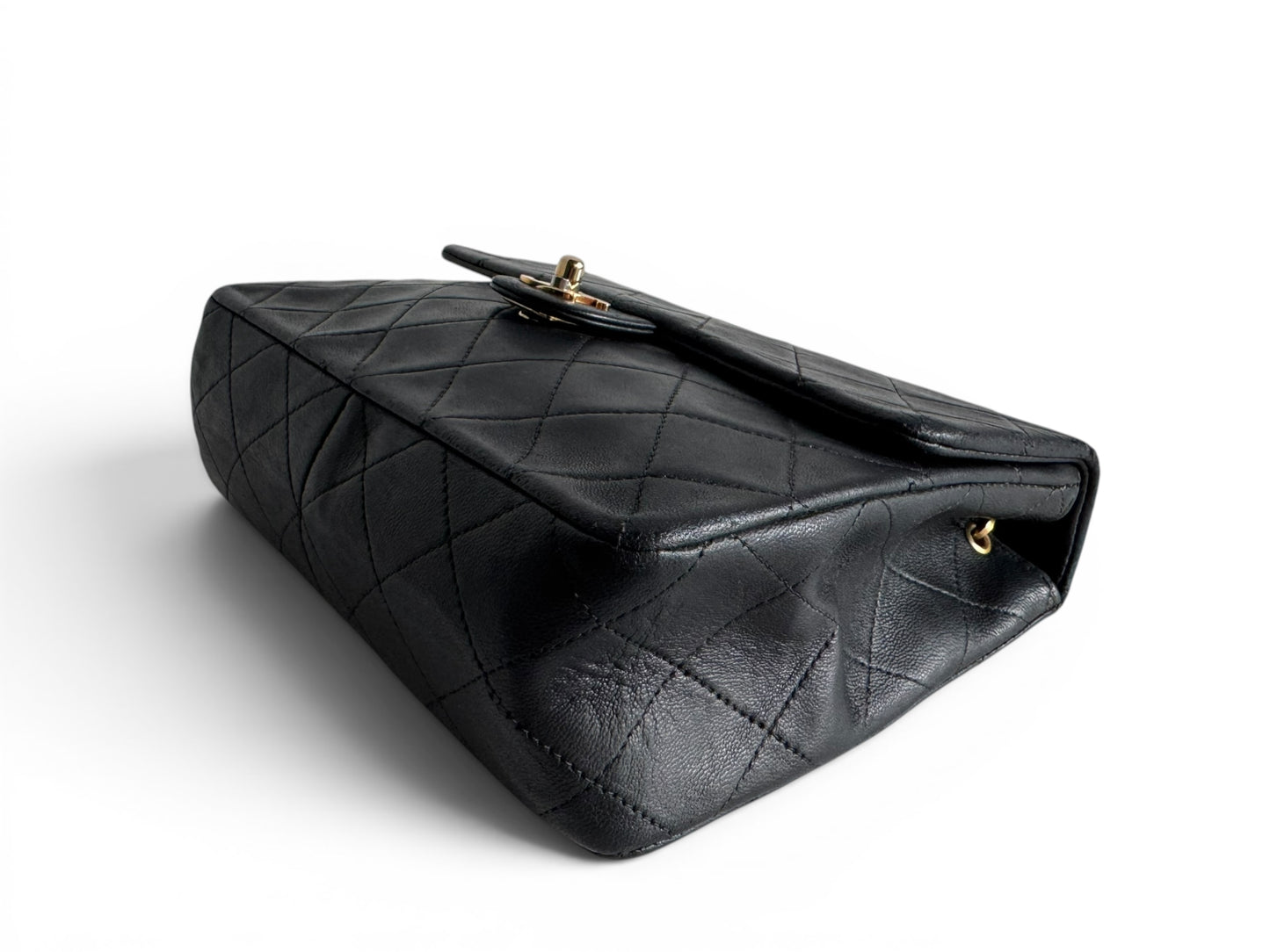 CHANEL Lambskin Quilted Small Single Flap