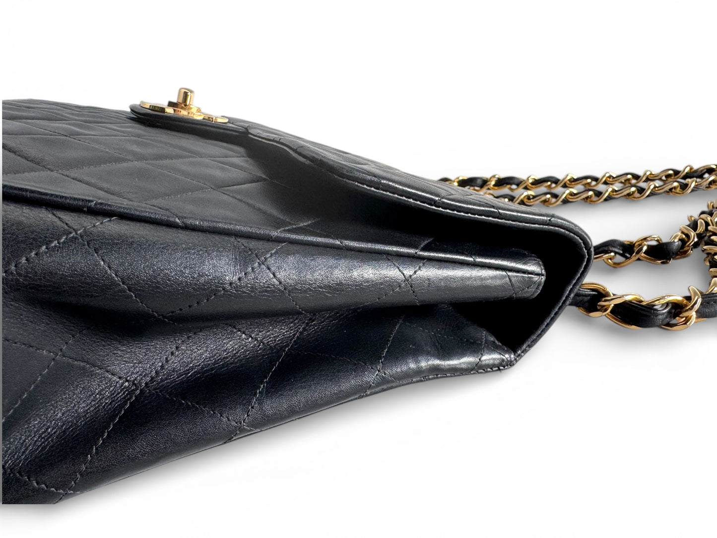 CHANEL Lambskin Quilted XL Jumbo Single Flap Bag