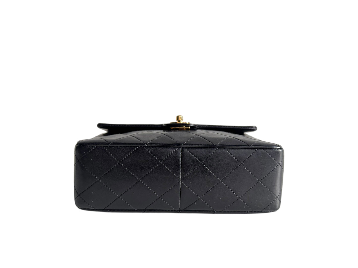 CHANEL Lambskin Quilted Small Single Flap