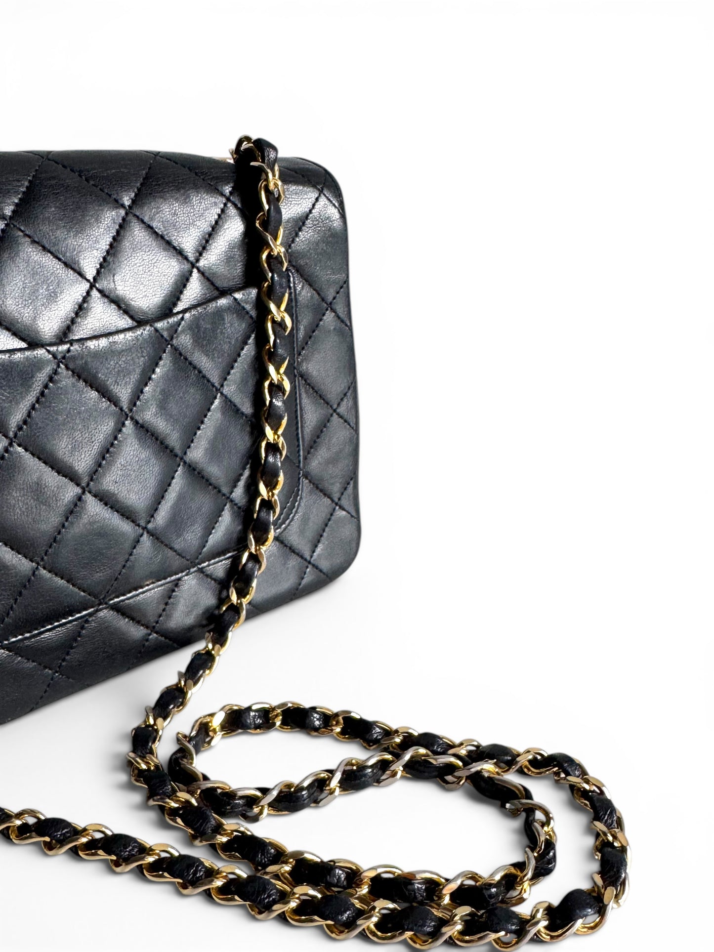 CHANEL Lambskin Vintage Single Flap Bag