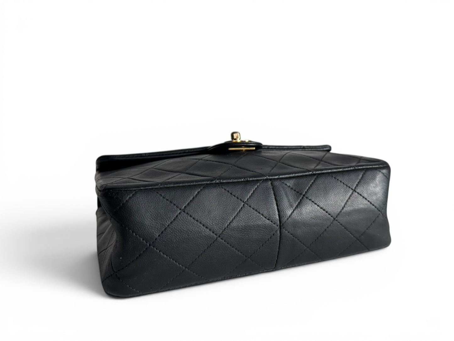 CHANEL Lambskin Quilted Small Single Flap