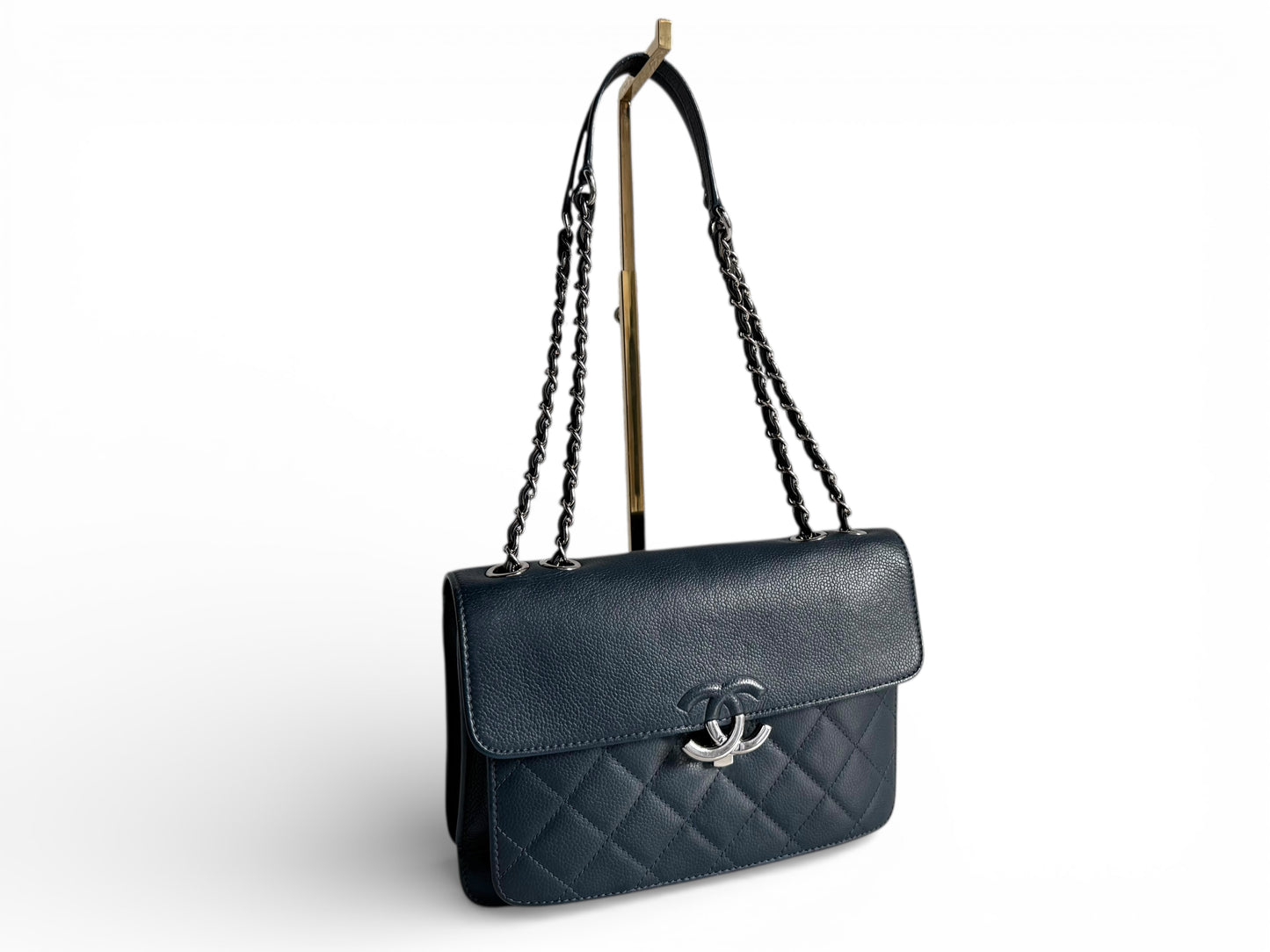 CHANEL Caviar Quilted CC Box Flap