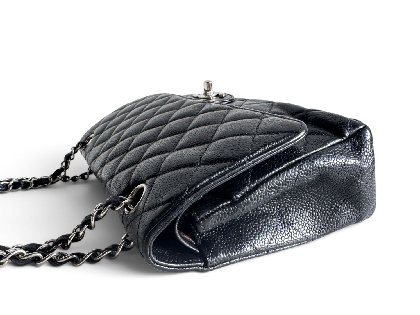 CHANEL Caviar Quilted Medium Double Flap