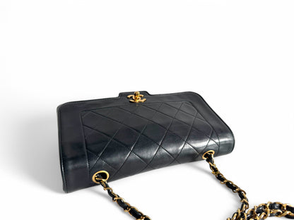 CHANEL Classic Lambskin Single Flap
