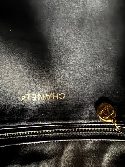 CHANEL Caviar Flap Shoulder Bag