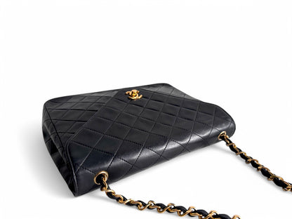 CHANEL Lambskin Diamond Stitch Envelope Single Flap