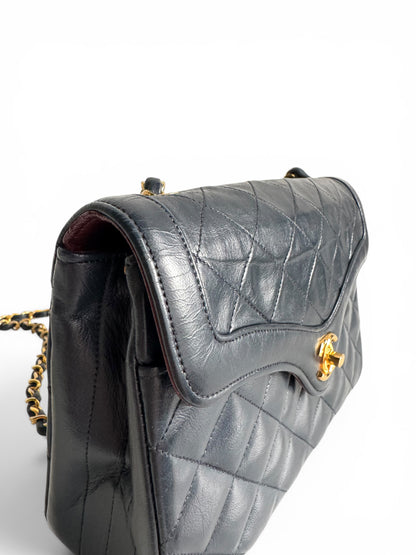 CHANEL Lambskin Quilted Small Single Flap