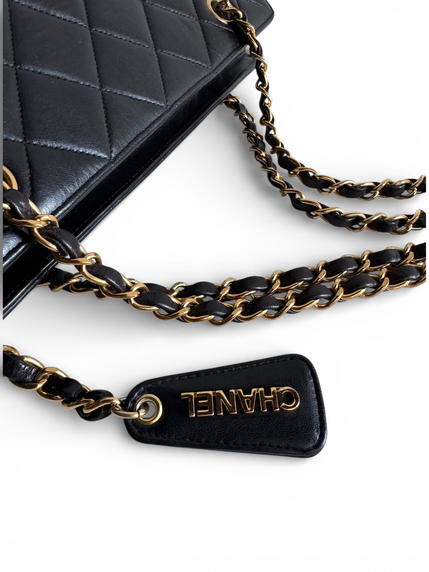 CHANEL Lambskin Quilted Shoulder Bag