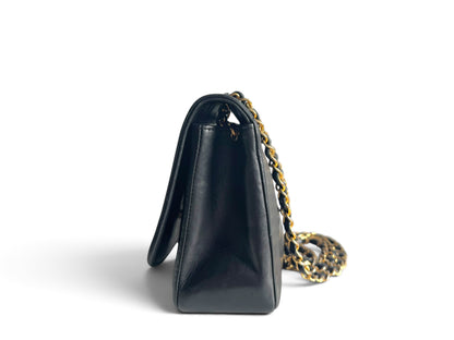 CHANEL Classic Lambskin Single Flap
