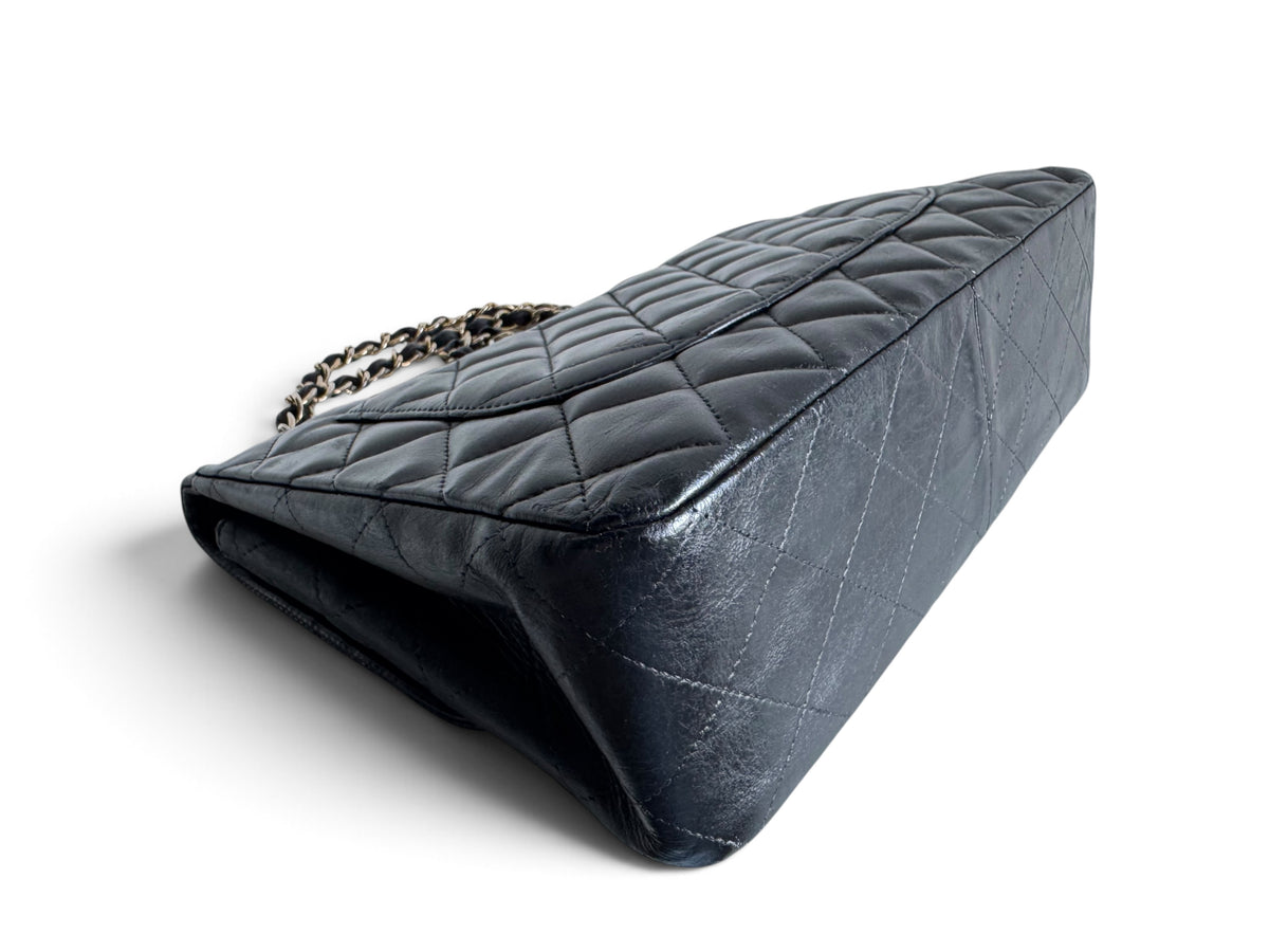 CHANEL Lambskin Quilted Jumbo Single Flap