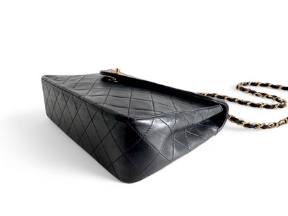 CHANEL Lambskin Diamond Stitch Envelope Single Flap