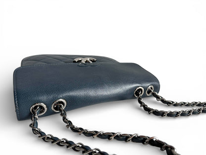 CHANEL Caviar Quilted CC Box Flap