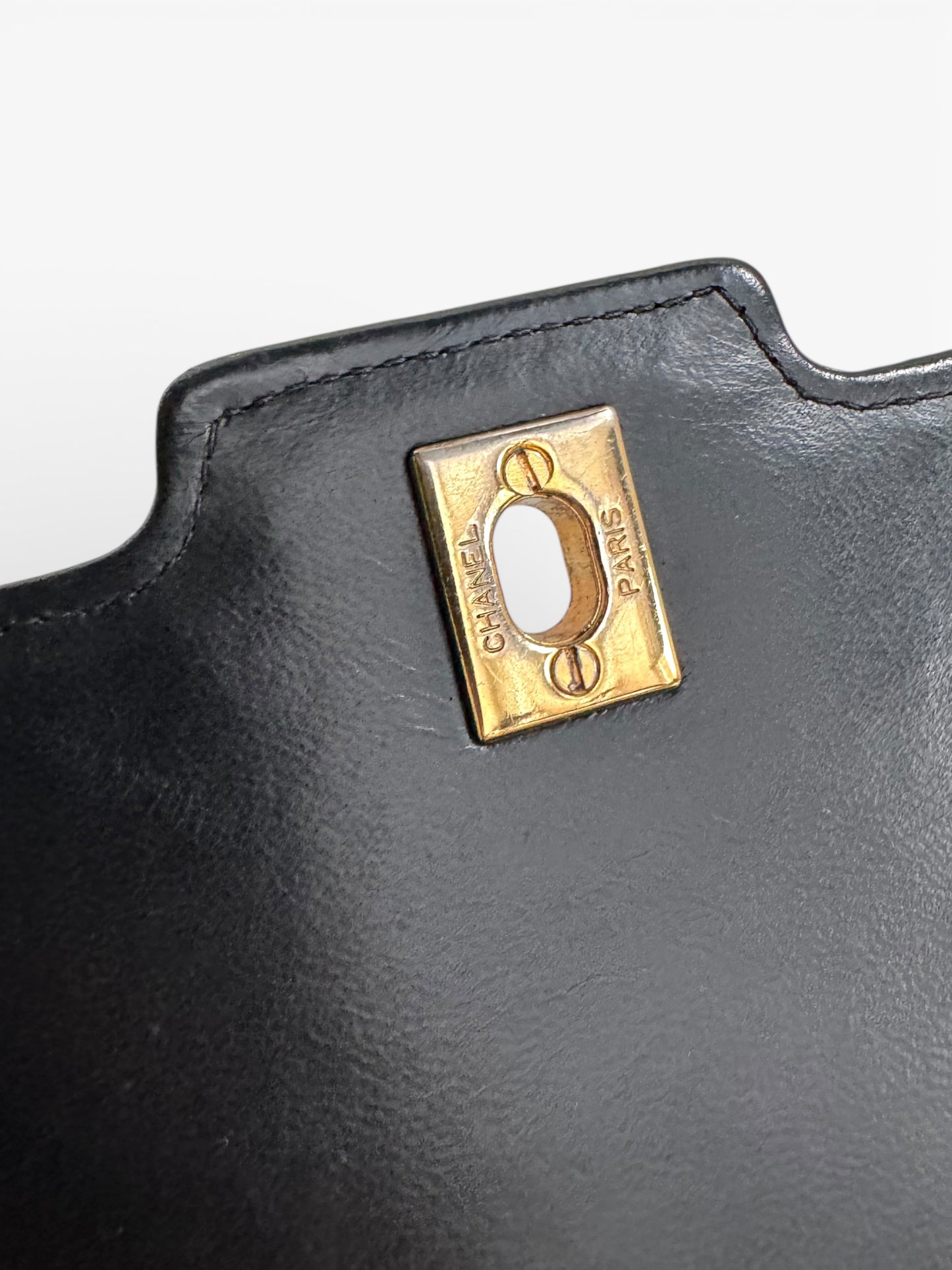 CHANEL Classic Lambskin Single Flap