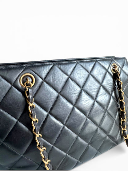 CHANEL Lambskin Quilted Shoulder Bag