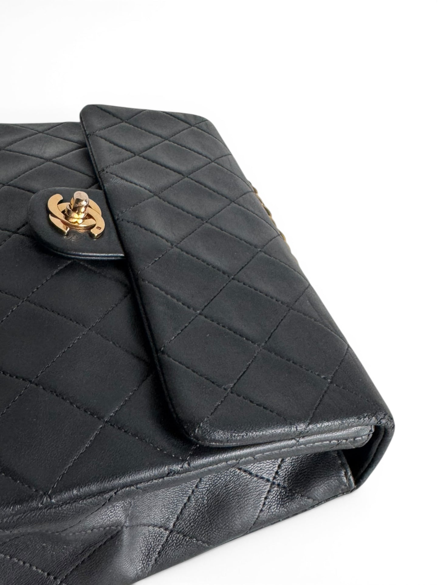CHANEL Lambskin Quilted Small Single Flap