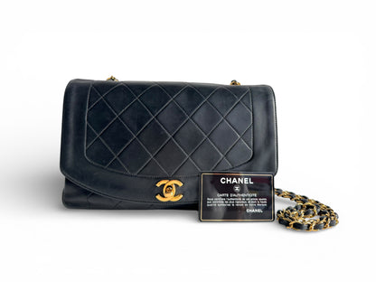 CHANEL Lambskin Diana Quilted Medium Single Flap