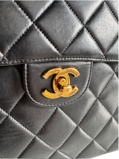 CHANEL Lambskin Quilted Jumbo Single Flap Bag