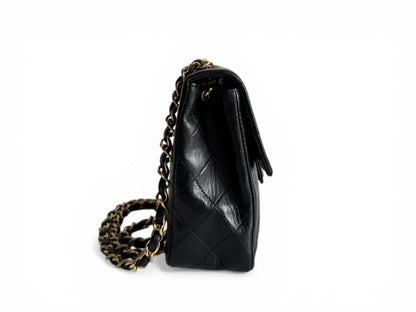CHANEL Lambskin Quilted Small Single Flap