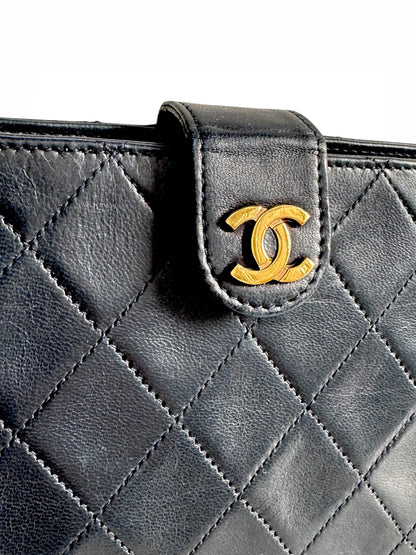 CHANEL Vintage Navy Lambskin Quilted Shoulder Bag