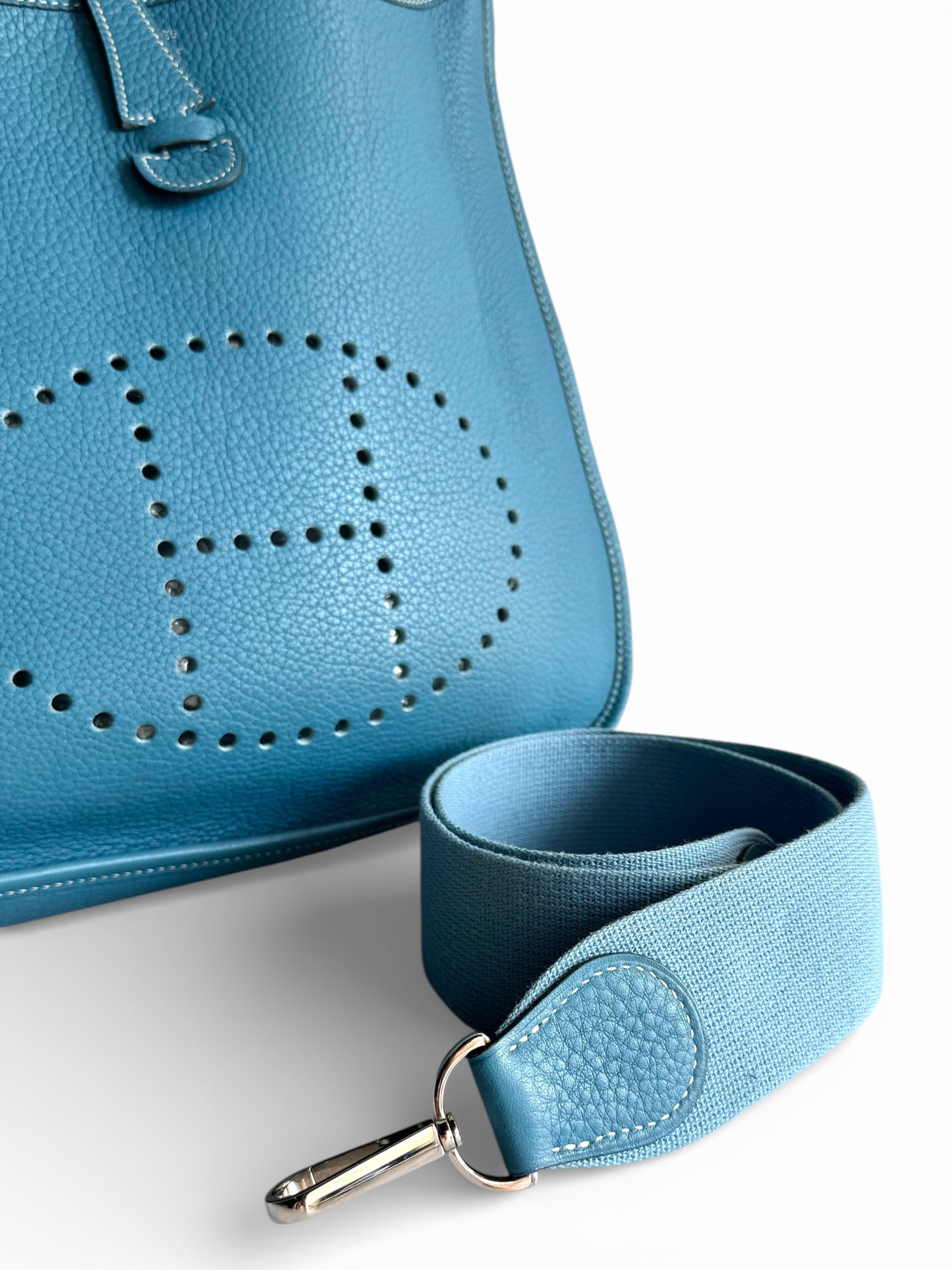 HERMÈS Taurillon Clemence Evelyne II PM Bleu Jean