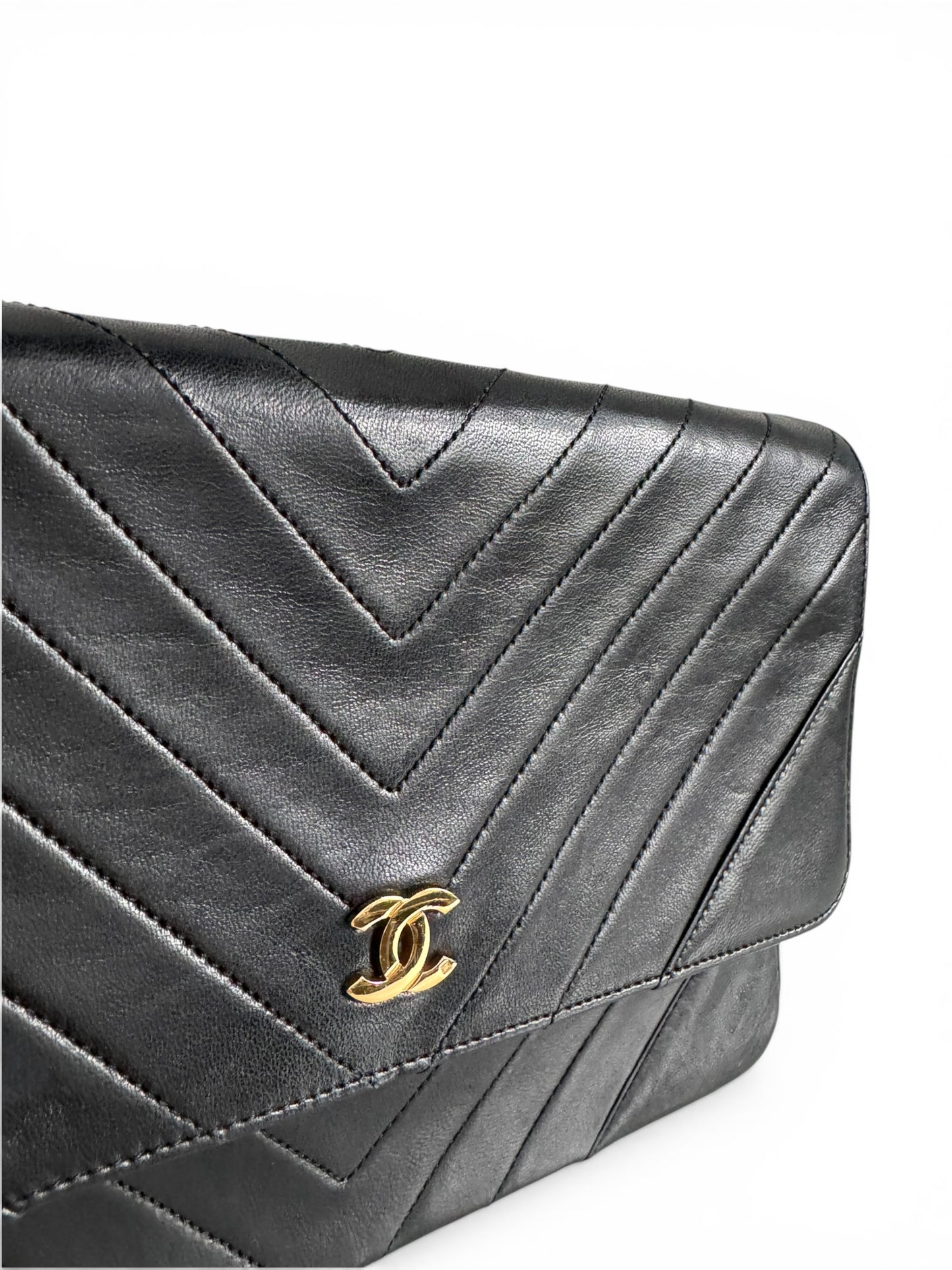 CHANEL Lambskin Chevron Flap Chain Shoulder Bag
