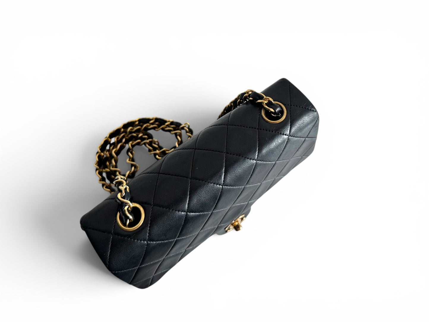 CHANEL Lambskin Quilted Small Single Flap