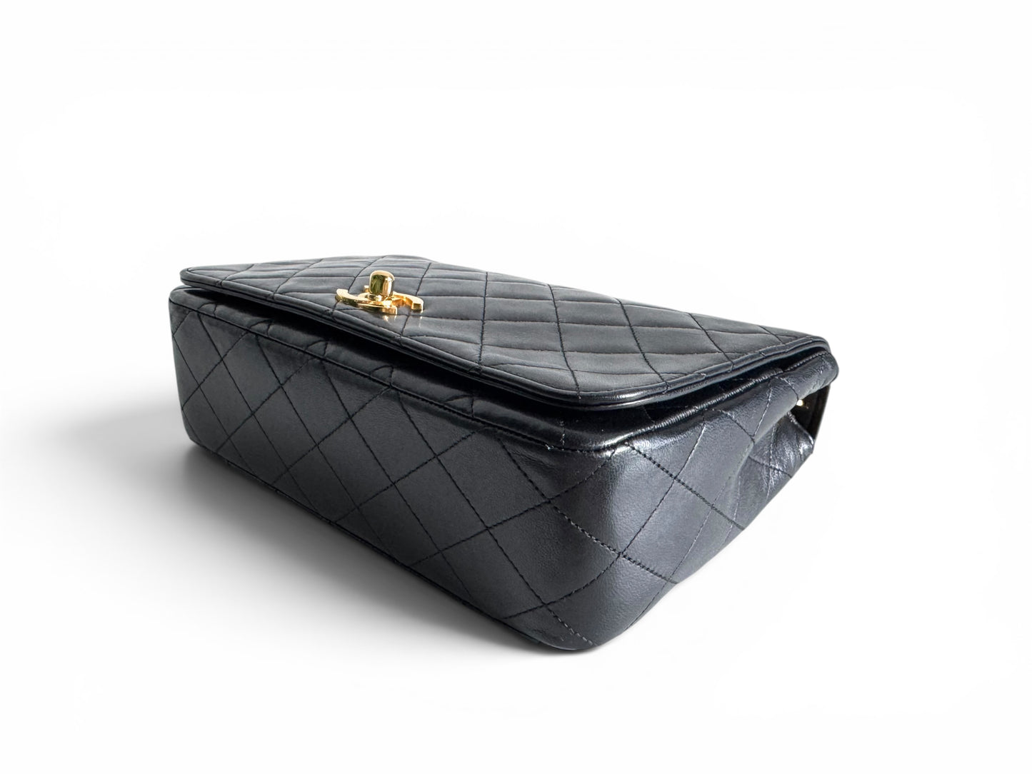 CHANEL Lambskin Vintage Single Flap Bag